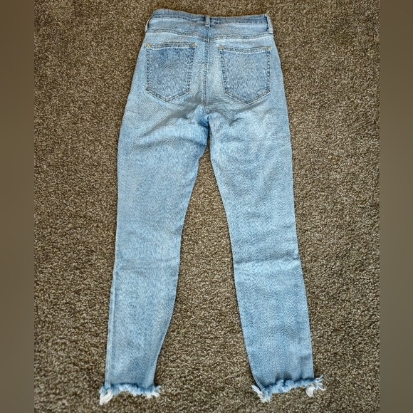 Gap skinny high rise jeans, size 26, light destroy - Picture 2 of 5